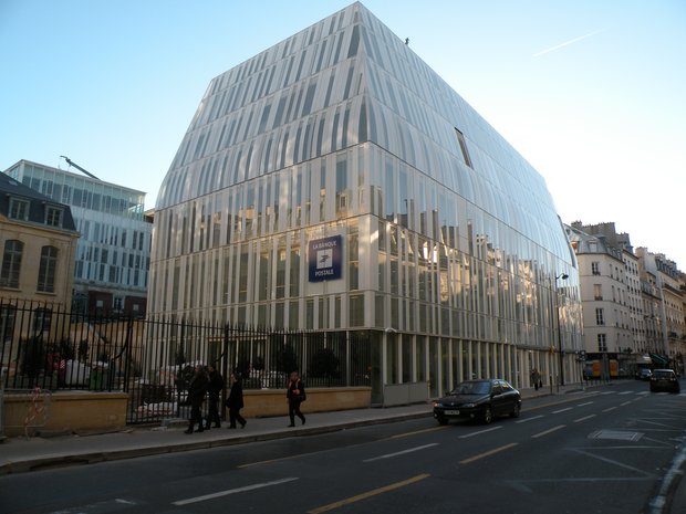  siège de la poste, rue de Sèvres